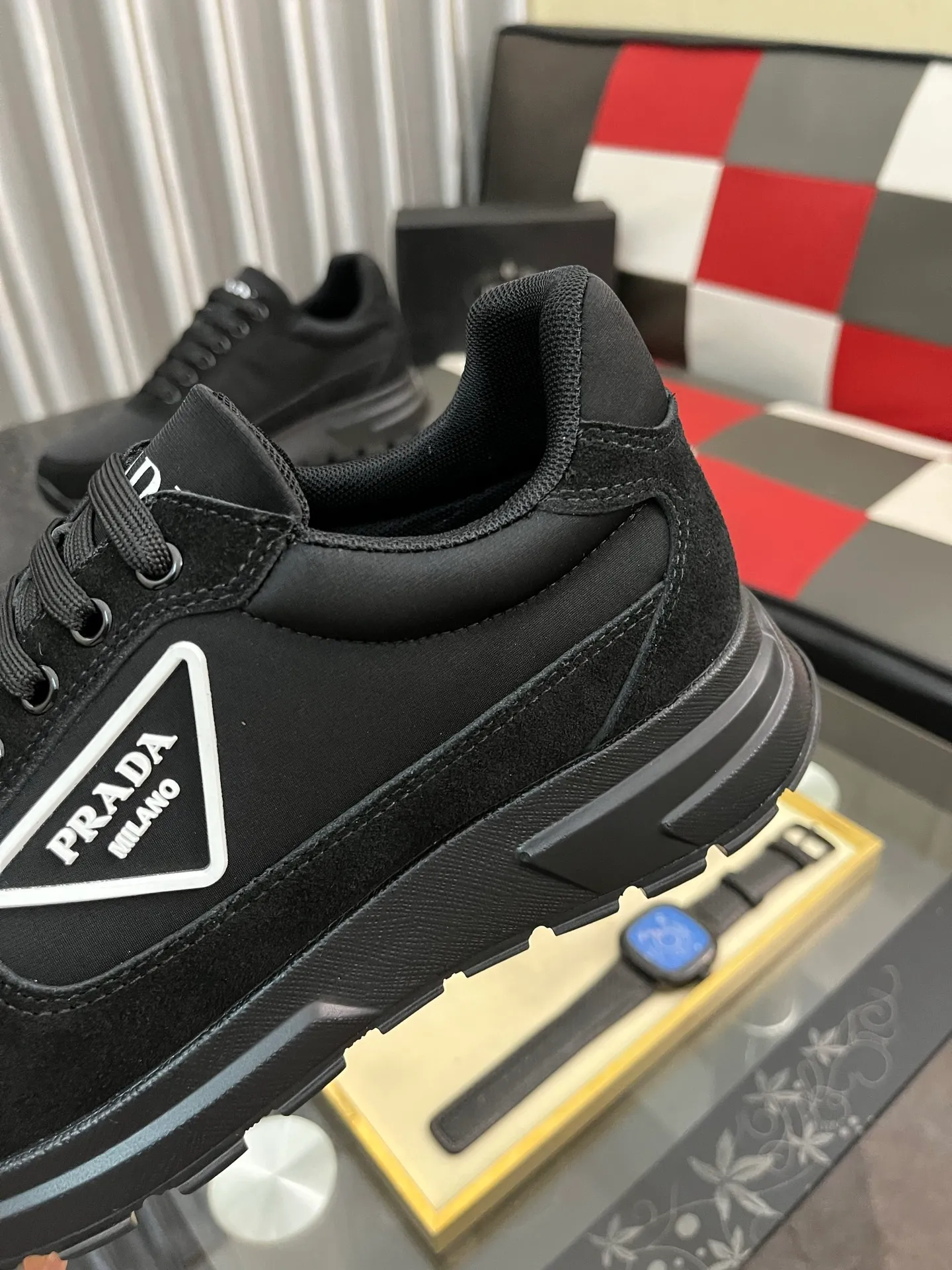 Men's shoes 💰420⌚️⌚️Prada•PRADA original quality.~ Unique modern style sneakers. 🏃A must-have casual shoe for trendy men😍😍 Original brand imported from Italy, imported original leather, sheep lining (refuses to discolor and grind feet) Sole: Original sole provided by the original factory, French lazy style design ⚠️Fit to the feet, original quality, super comfortable original sole. It’s like shooting the real thing🎬The real thing is better, high-quality sneakers Size: 38-444️⃣Colors available